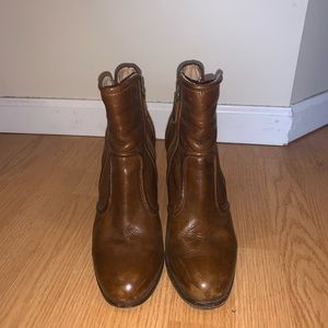 Frye Sylvia Piping Bootie